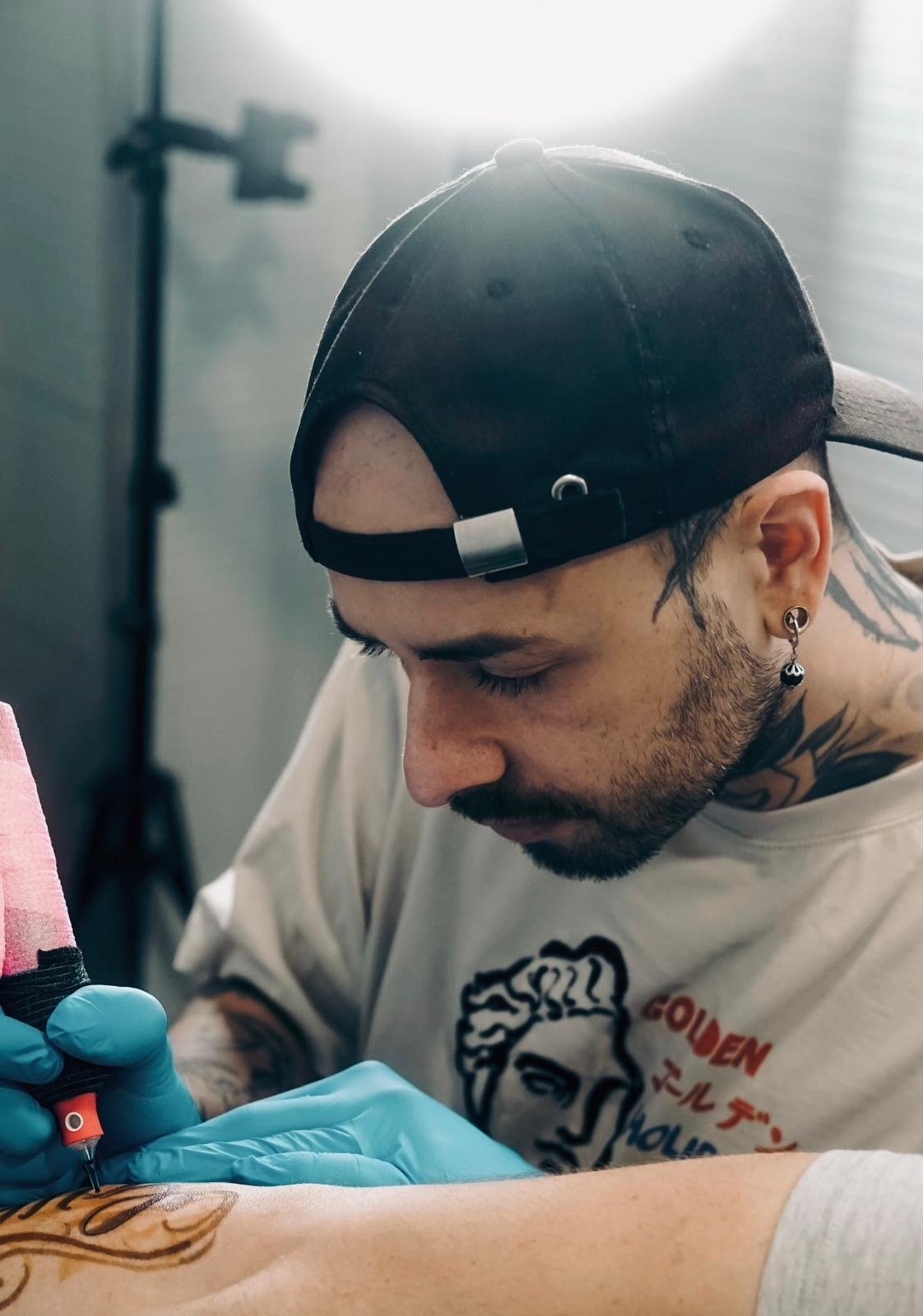 Ivan Tattoo Artist